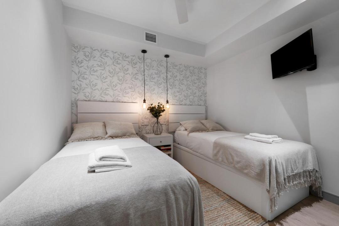 2 Bedrooms 1 Bathroom Furnished - Justicia - Executive Style - Mintystay Madrid Ngoại thất bức ảnh